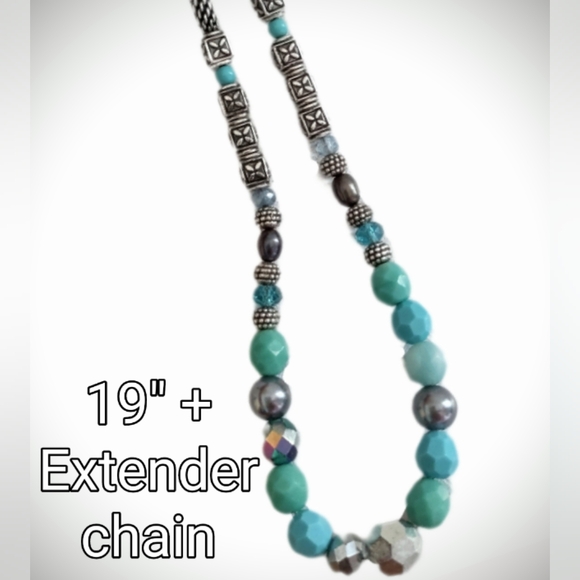 Brighton Soho Howlite Beaded Short Necklace  Like New - Picture 6 of 13